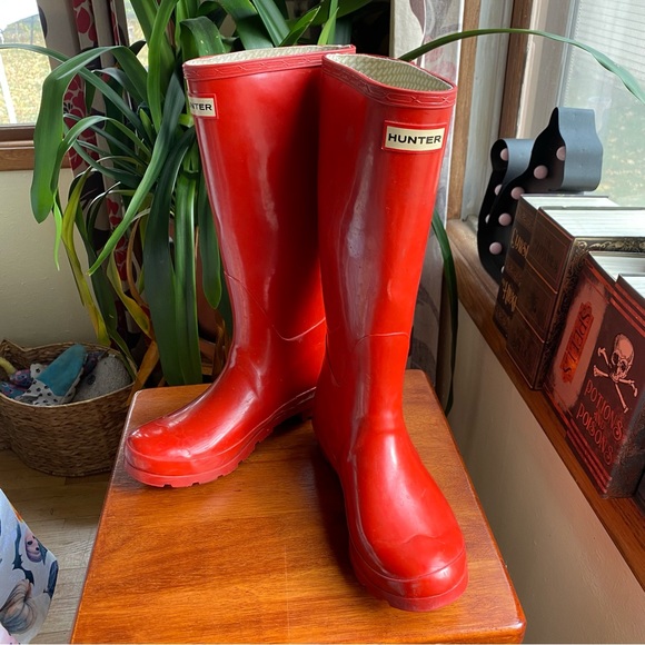 Hunter Shoes - Hunter Tall Red Rain Boots with buckles